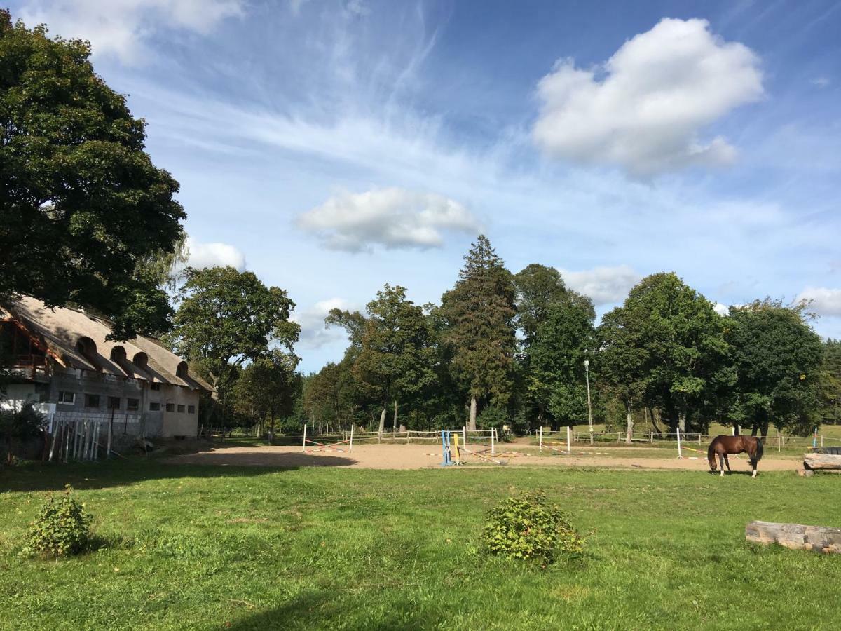 Stadnina Lekwica Buitenkant foto